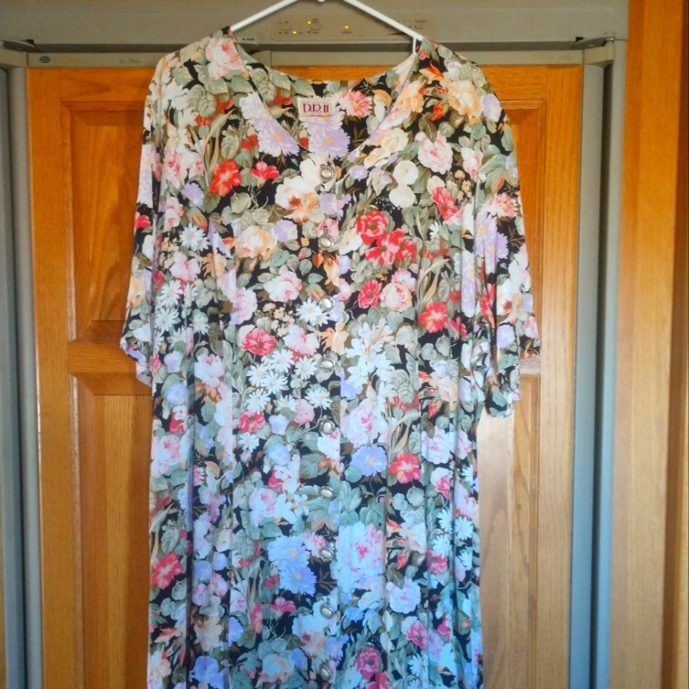 D.R. II Dress. Size 20